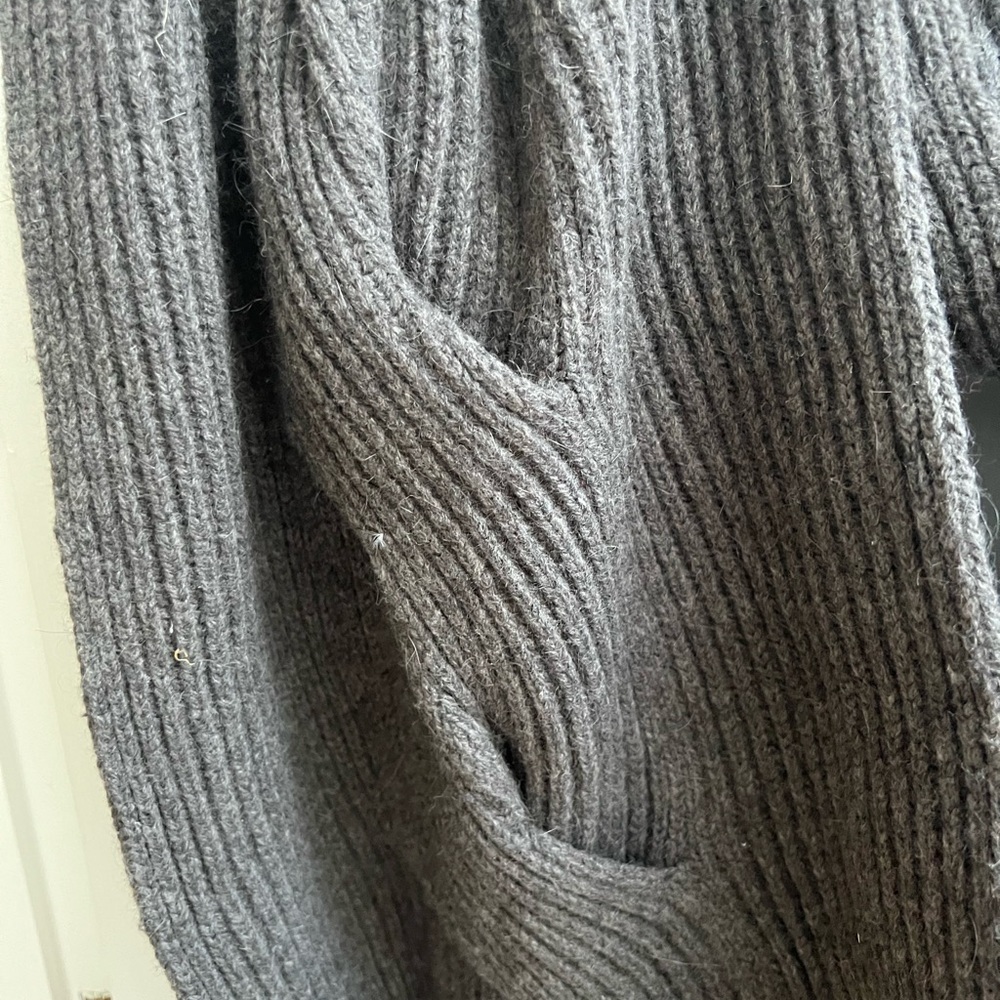 Infinity Scarf - Picture 4 of 10